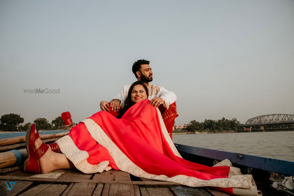 Photo From Rajeshwar & Debkanya Prewedding - By Witty Shadows