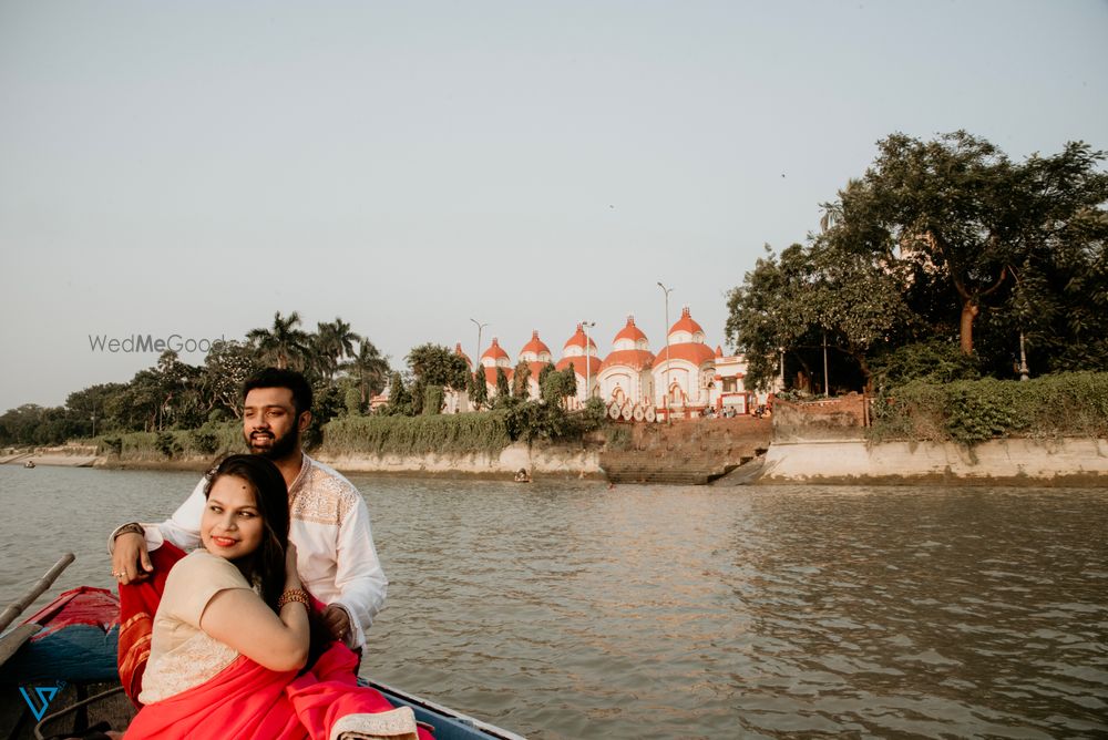 Photo From Rajeshwar & Debkanya Prewedding - By Witty Shadows