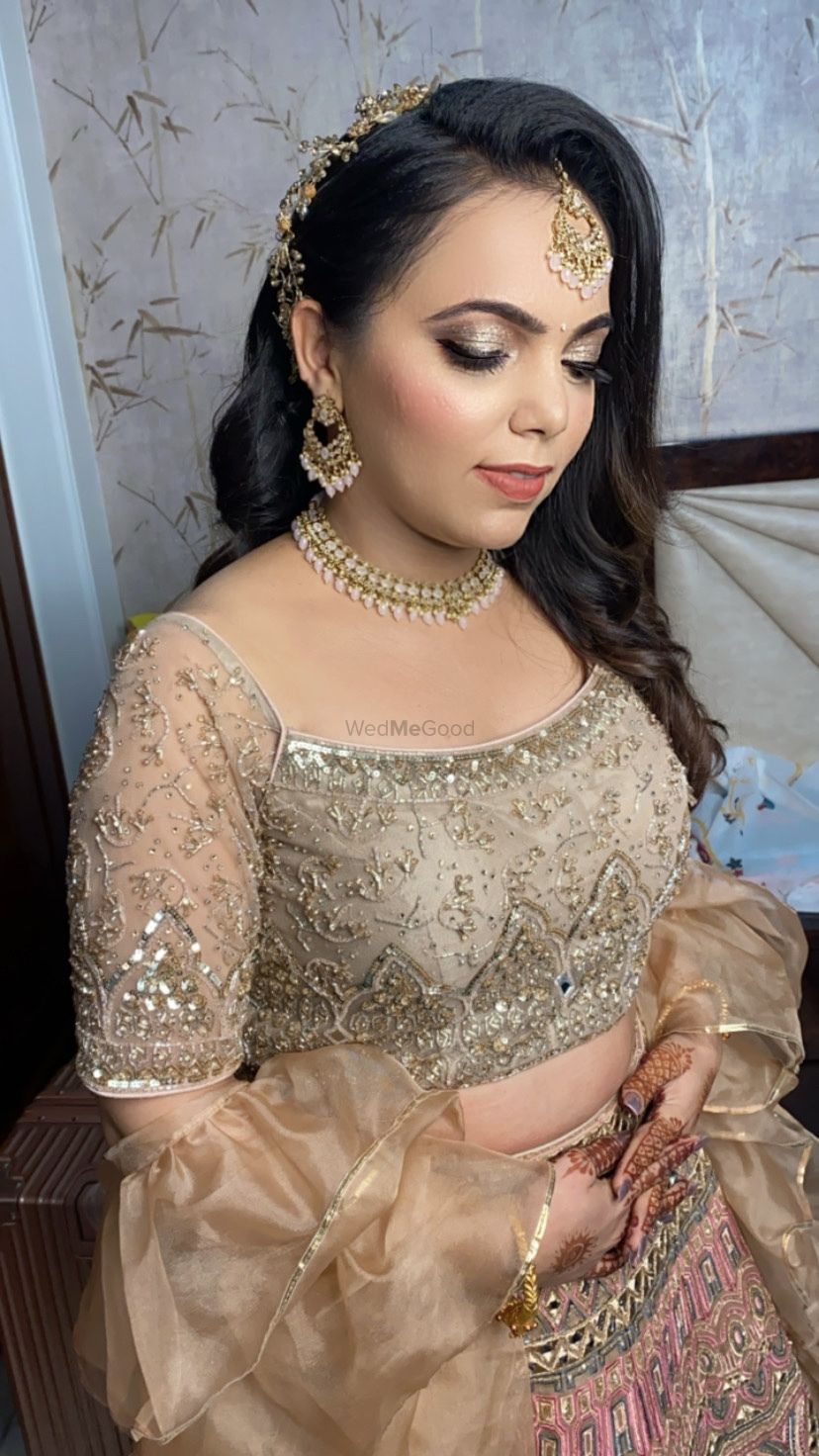 Photo From Engagement Brides - By Makeup Artist Sanya Sehgal