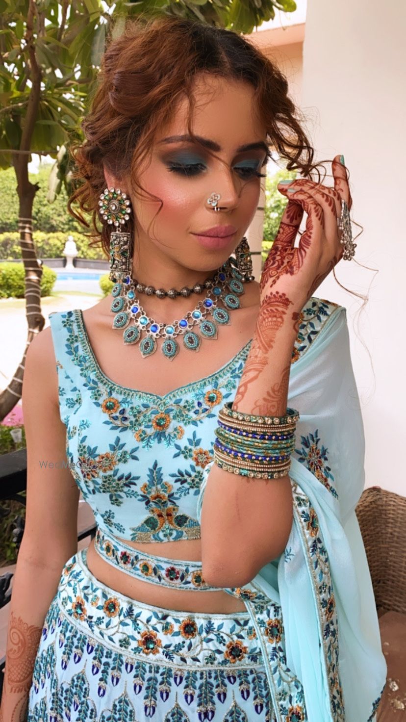 Photo From Engagement Brides - By Makeup Artist Sanya Sehgal