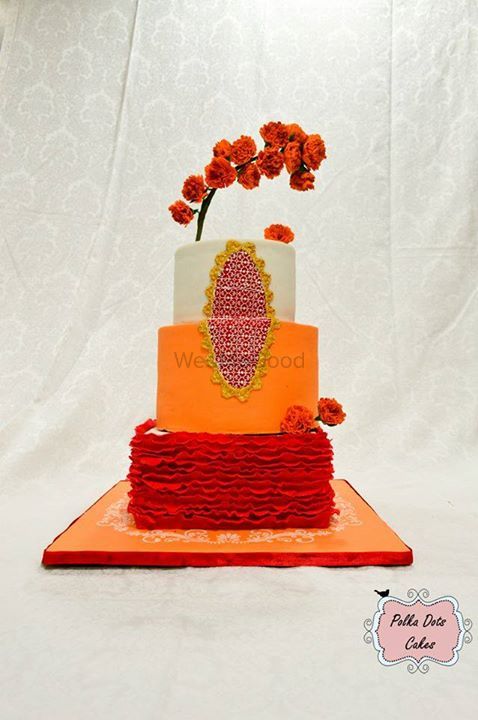 Photo From tiered wedding cakes - By Polka Dots Cakes