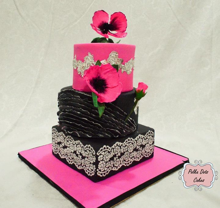 Photo From tiered wedding cakes - By Polka Dots Cakes