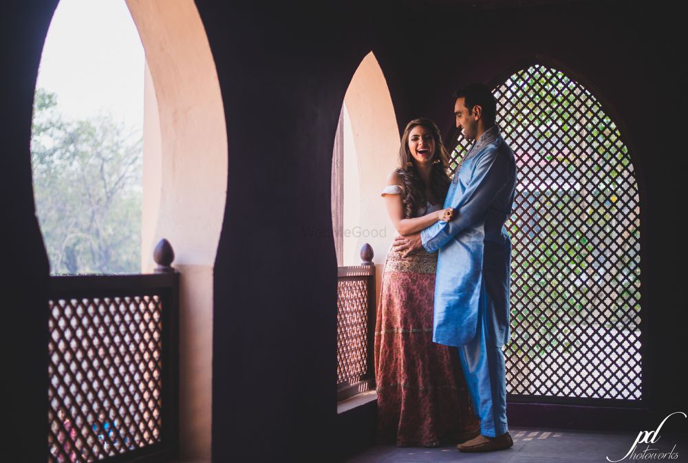 Photo From Pooja + Sandeep  Pre Wedding - By Purushottam Deb Photoworks