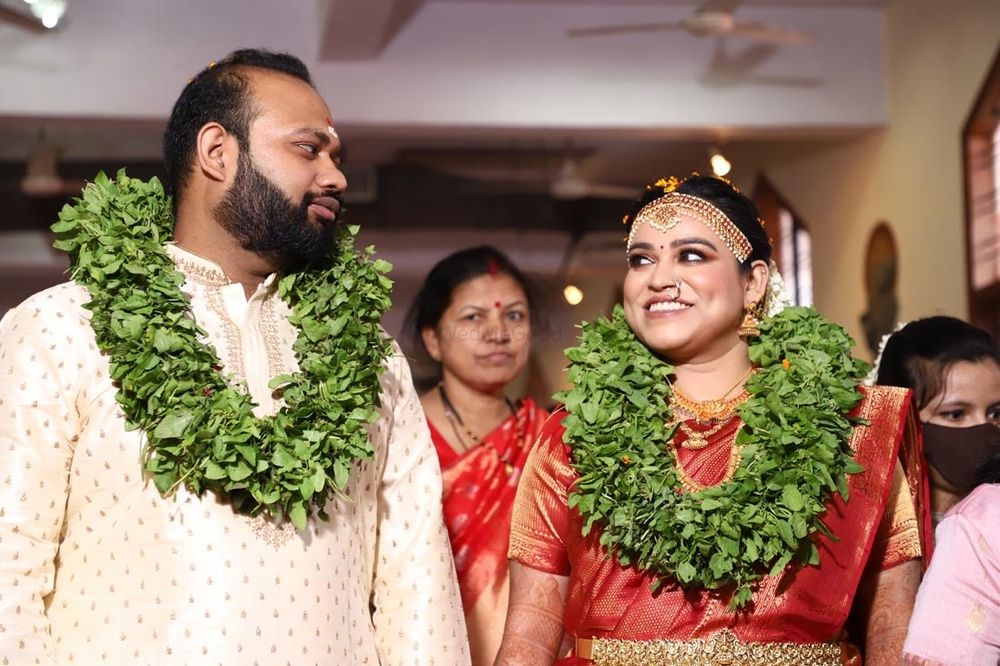 Photo From South Indian bride - By Makeovers by Meenu Jain