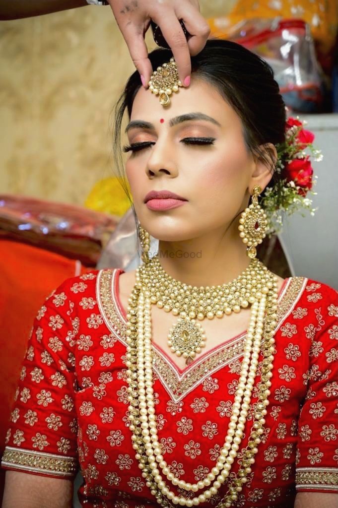 Photo From  Neha’s Evening Wedding Look - By Avantika Sinha Artistry