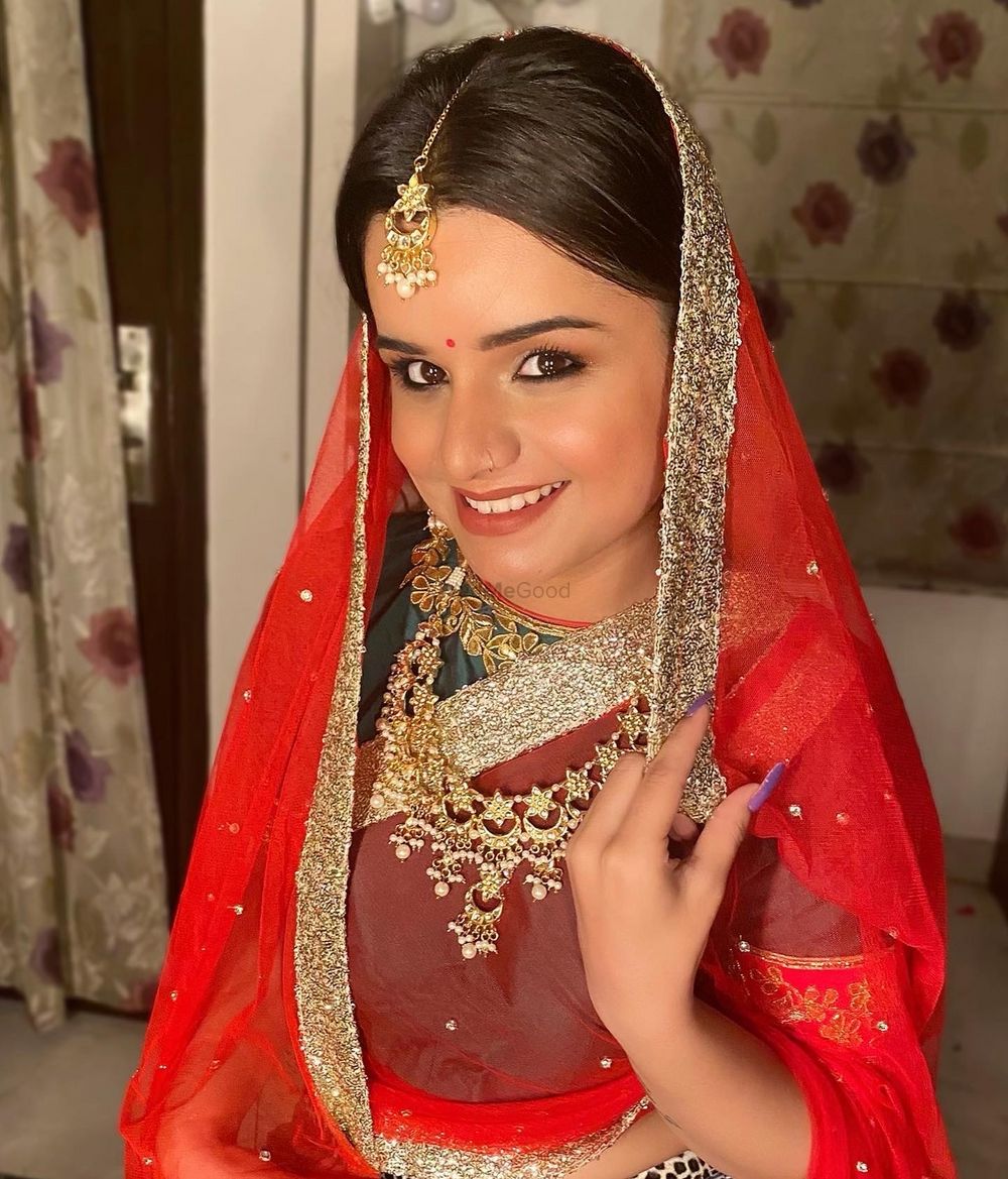 Photo From Bride Simran ( bridal and Haldi) - By Rashi Gupta Makeovers