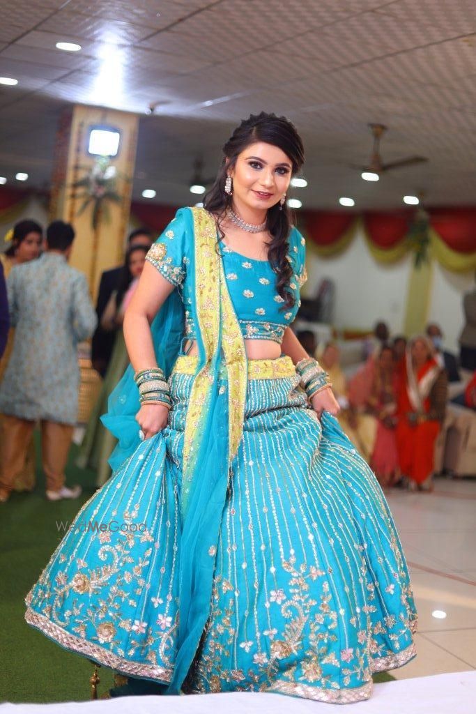 Photo From Engagement Bride Bharti - By Manisha Batra Makeovers