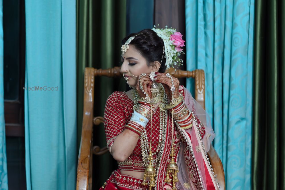 Photo From Bride Varsha - By Manisha Batra Makeovers