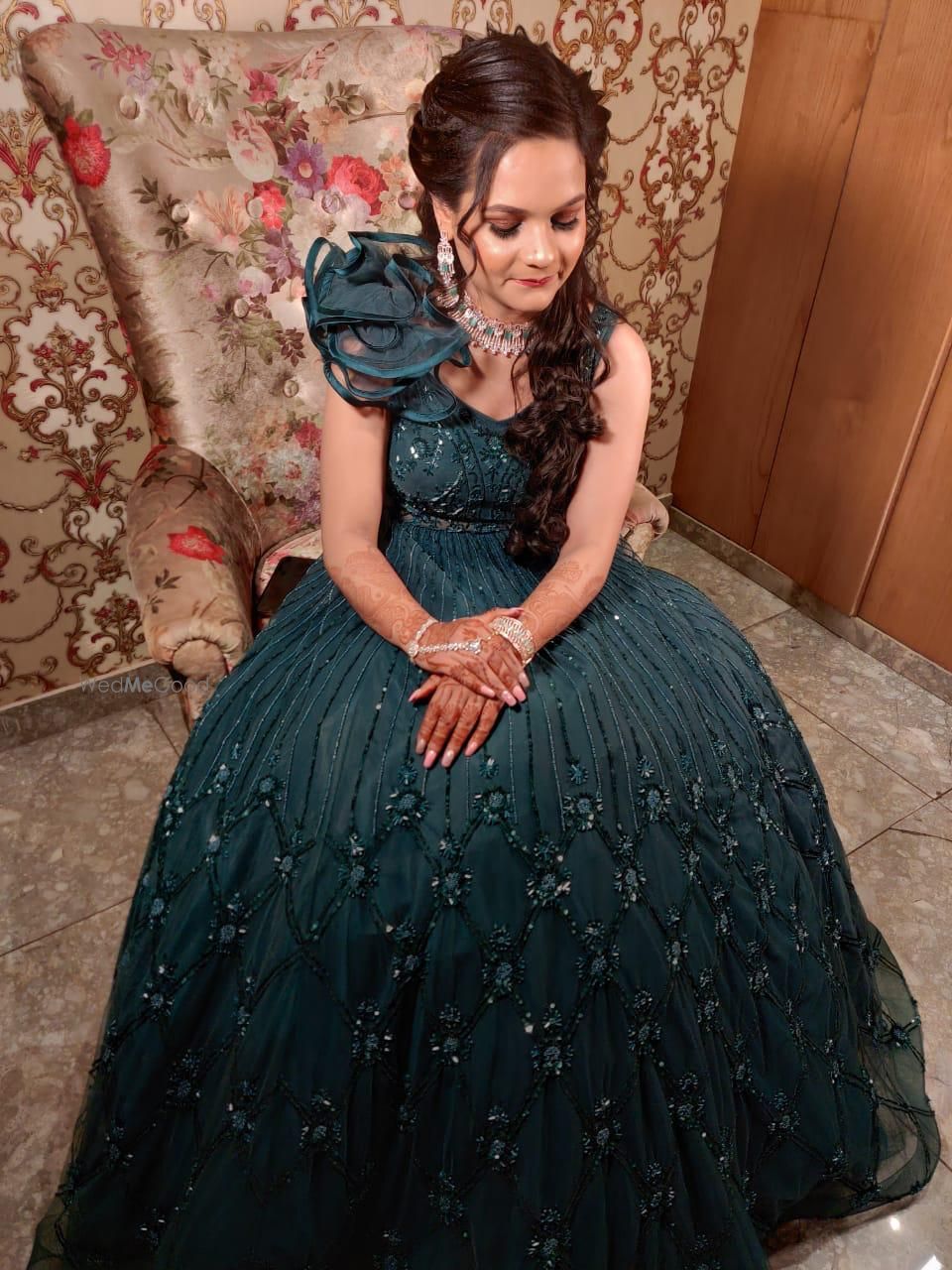 Photo From Engagement Bride Swati - By Manisha Batra Makeovers