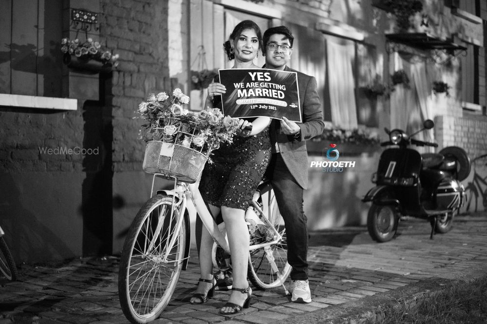 Photo From Pre-wedding of Mohit and Deepali - By Photoeth Studio