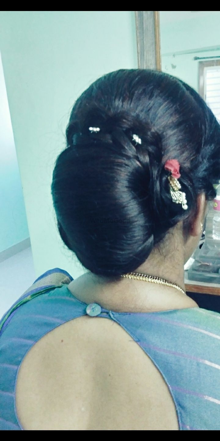 Photo From Hairstyles - By Aradhya Makeover
