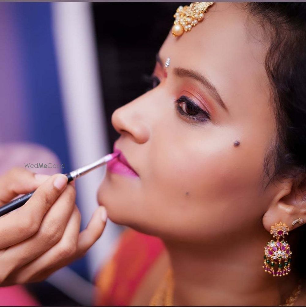 Photo From professional makeup artist @swetha_makeovers - By Swetha Makeovers