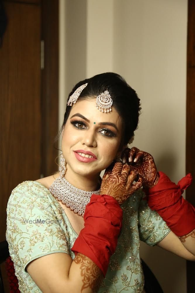 Photo From Bride Tania - By Sonali Maggu Makeup and Hair Artistry