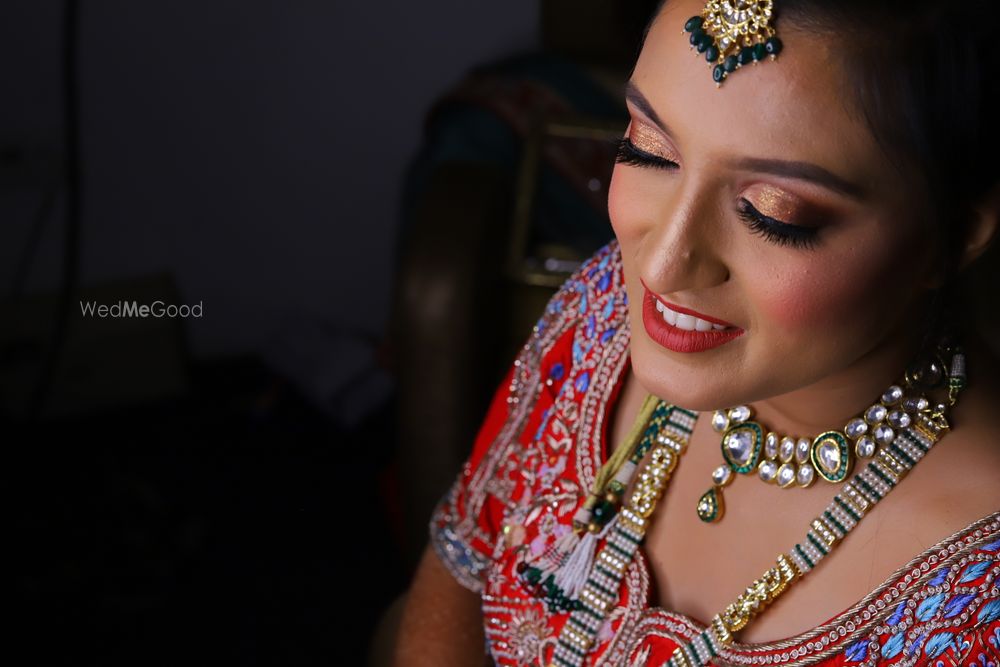 Photo From Bride Meenal - By Manisha Batra Makeovers