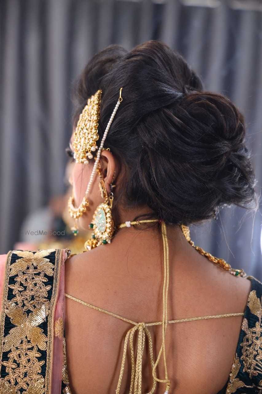 Photo From Bridal Hairdos - By Manisha Batra Makeovers