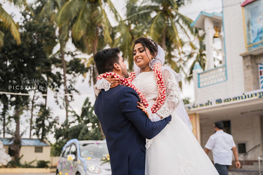 Photo From Manovictor weds Niviniya Priya - By Picszure Studio's