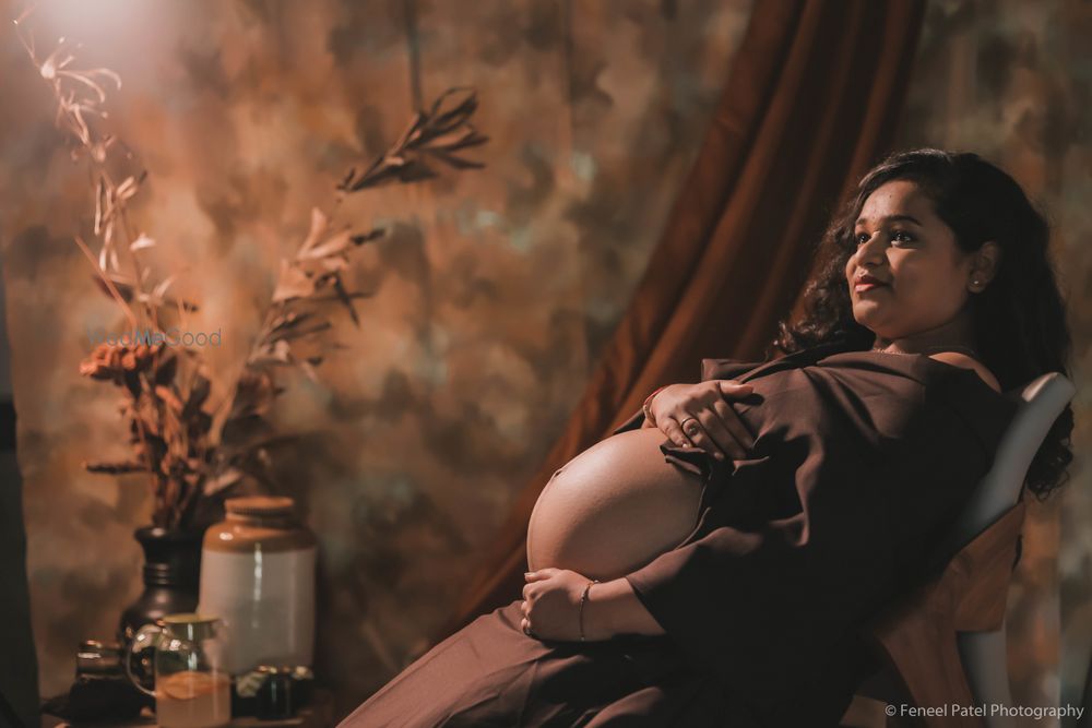 Photo From Indoor Maternity Session - By Feneel Patel Photography