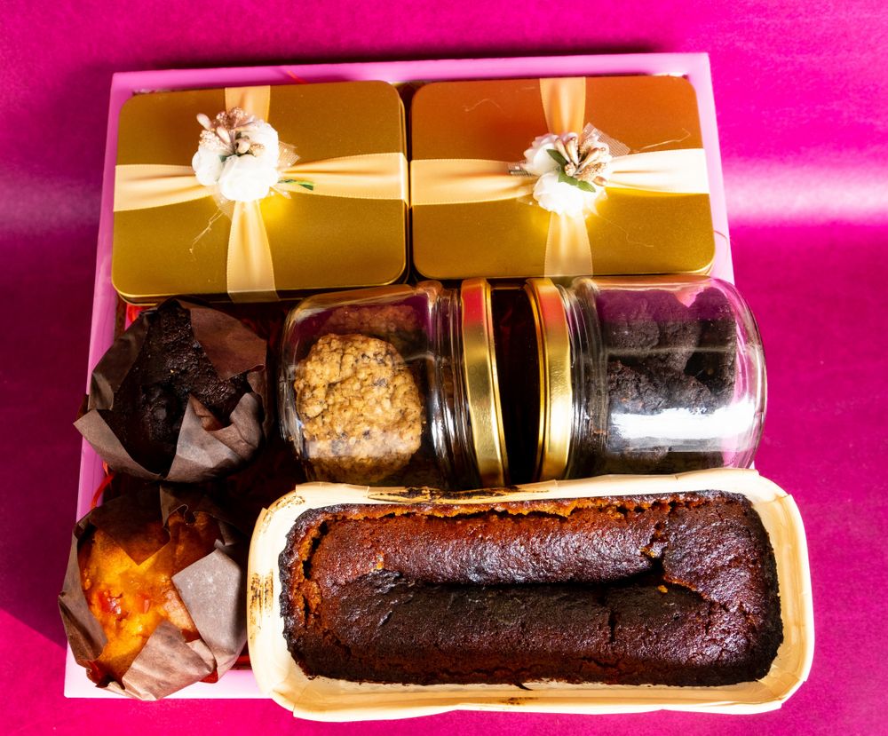Photo From Bakery Hamper - By Bouquet De Chocolat