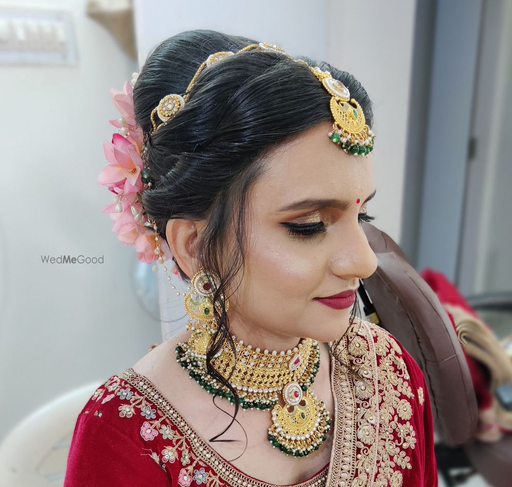 Photo From Bridal Makeup - Vintage Look - By Blush n Blow