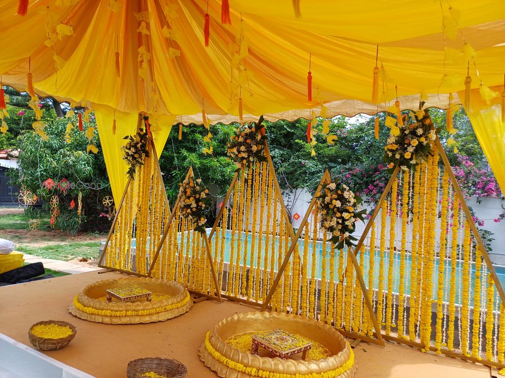 Photo From Haldi & Mehendi decor - By Decor by Aditya