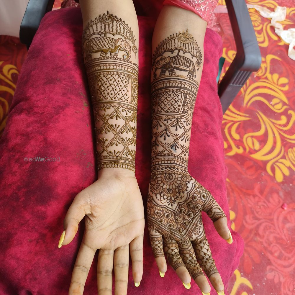 Photo From God portraits in bridal mehndi are a great choice for 'em auspicious and blessed feels. - By Shubh Muhurat Mehendi Arts