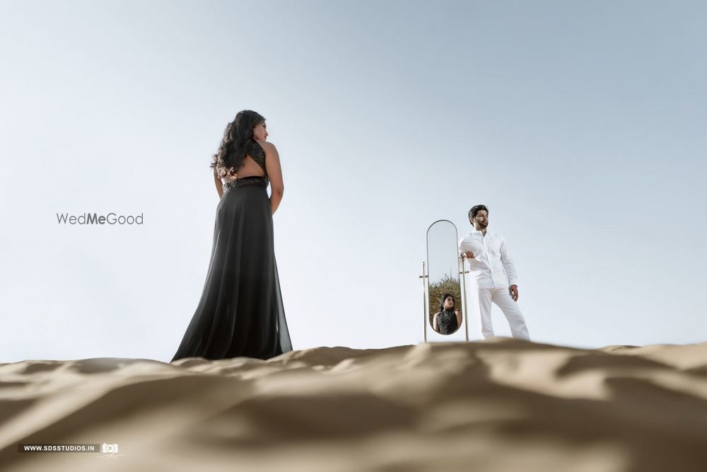 Photo From A perfect unison! Anju & Siva's Pre Wedding Shoot At Dubai - By SDS Studio