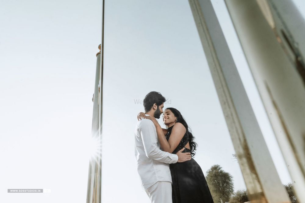 Photo From A perfect unison! Anju & Siva's Pre Wedding Shoot At Dubai - By SDS Studio