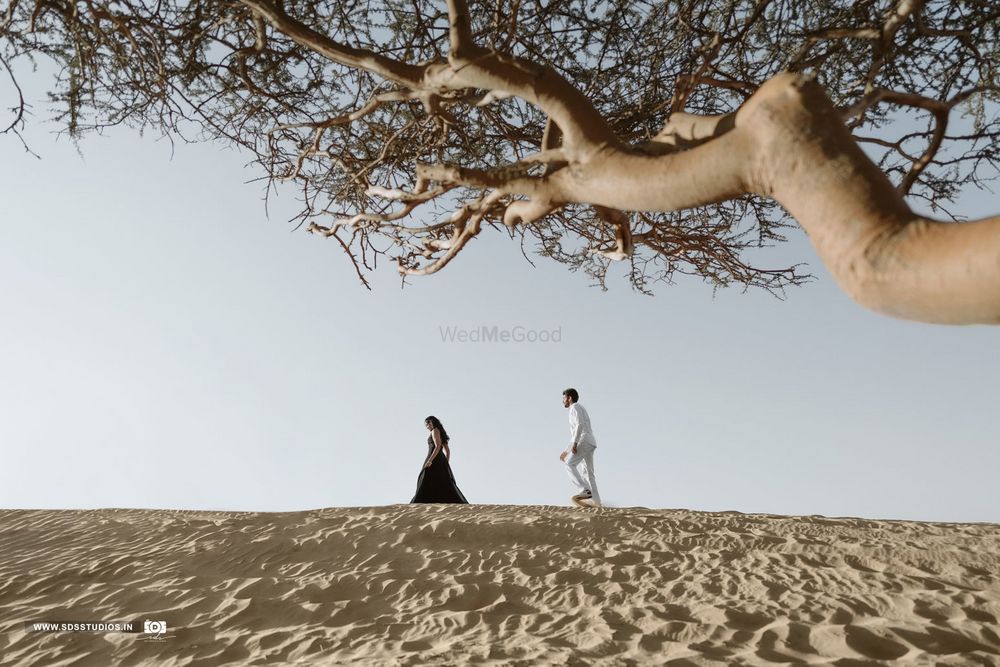 Photo From A perfect unison! Anju & Siva's Pre Wedding Shoot At Dubai - By SDS Studio