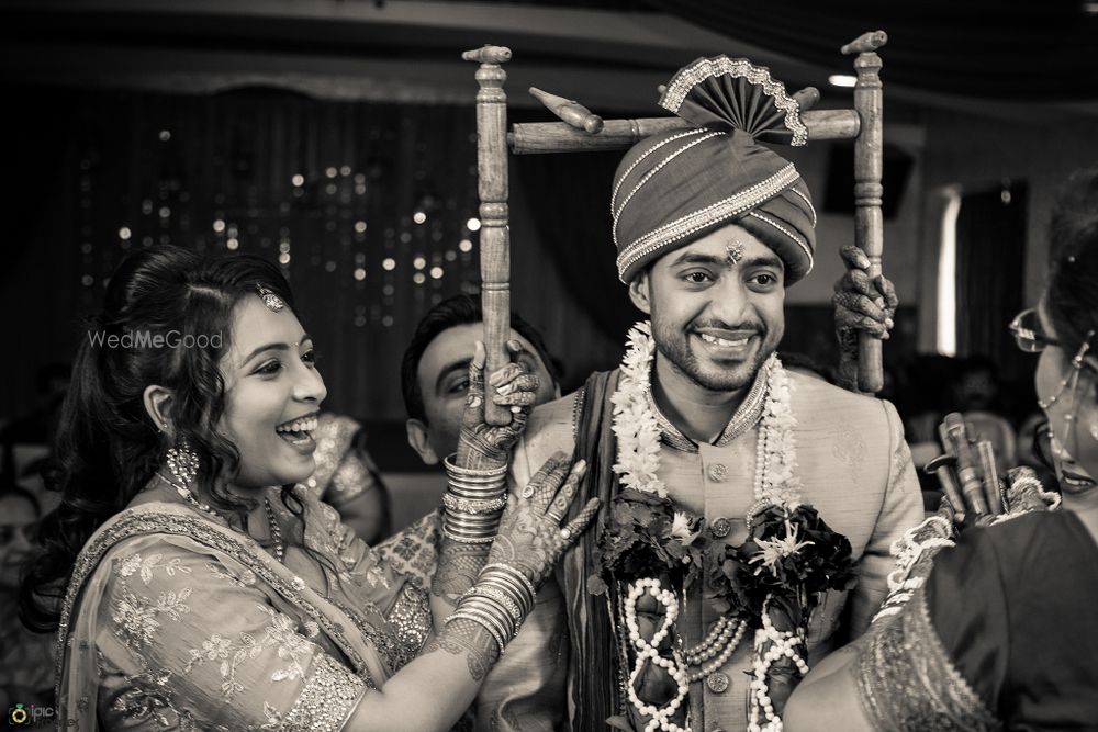 Photo From Hitesh & Priyanka ~ Wedding - Mumbai - By iPic Frames