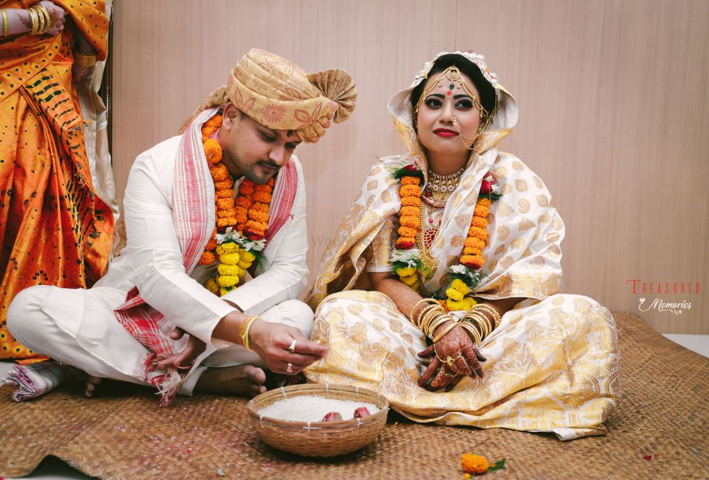 Photo From Dipankar weds Basundhara - By Treasured Memories