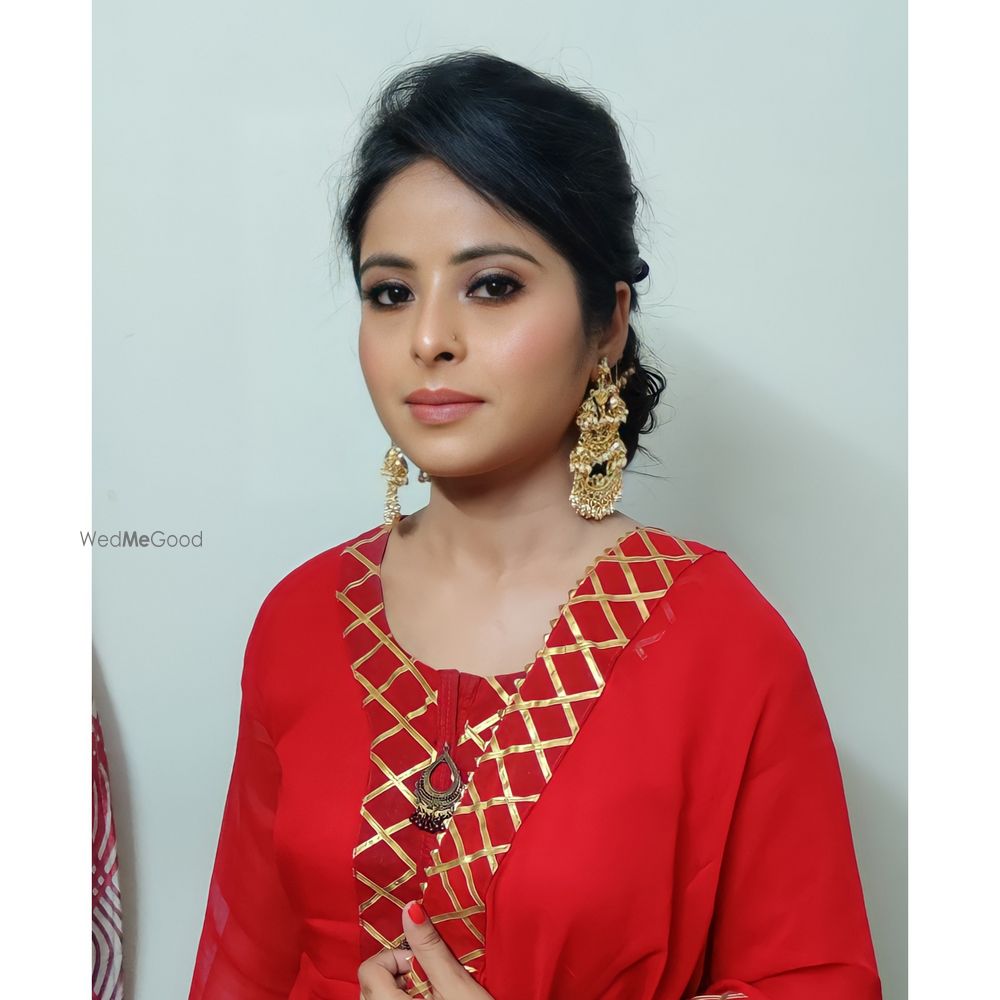 Photo From PARTY MAKEUPS - By Makeover by Harpreet Kaur
