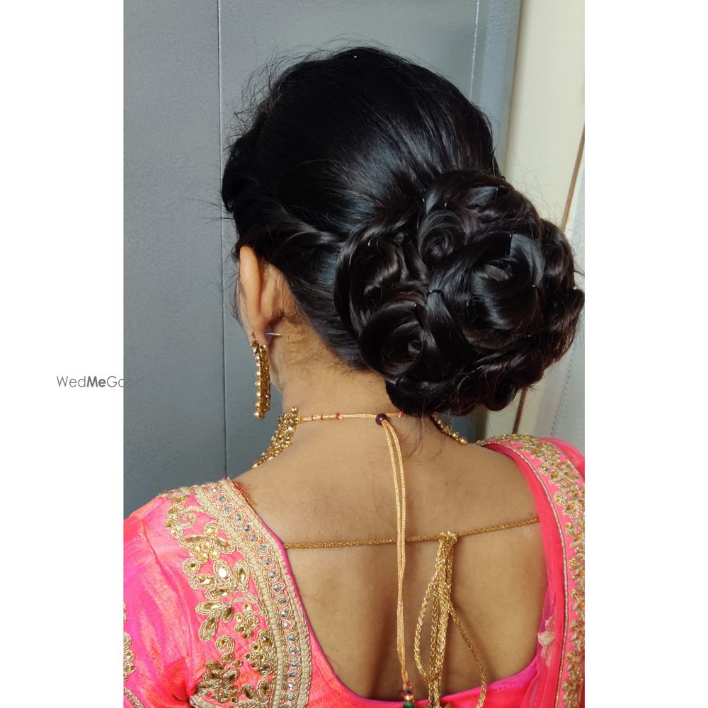 Photo From HAIRDOS  - By Makeover by Harpreet Kaur