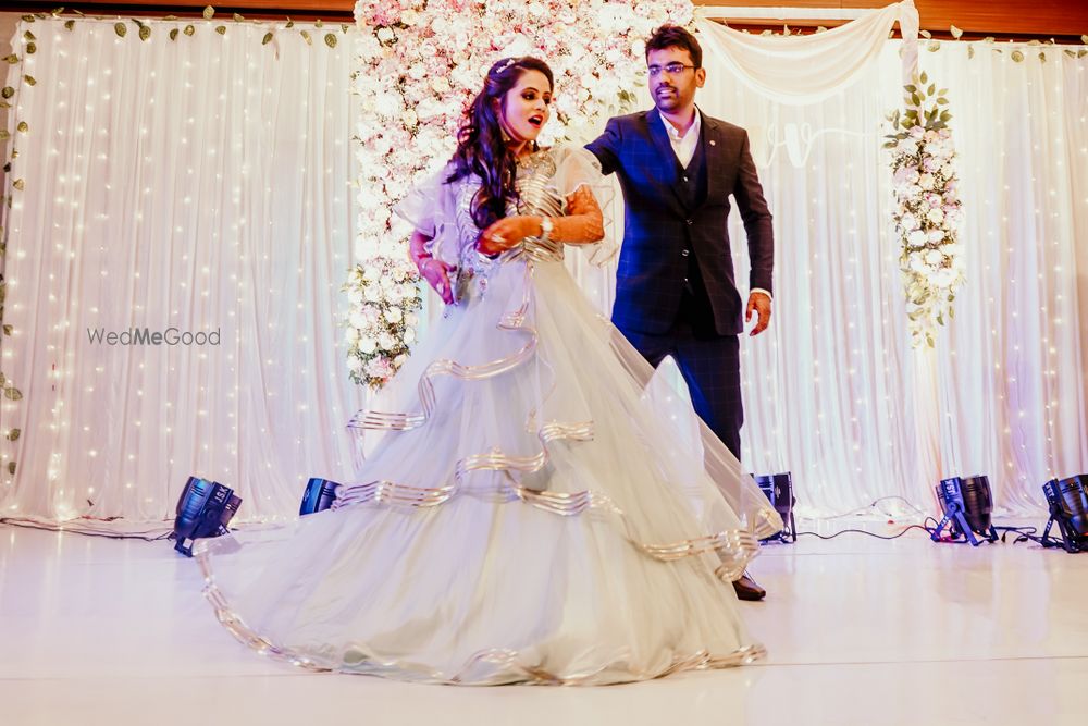 Photo From Vidhi & Vaibhav (Cocktail & Sangeet) - By Vishal Shirke Photography