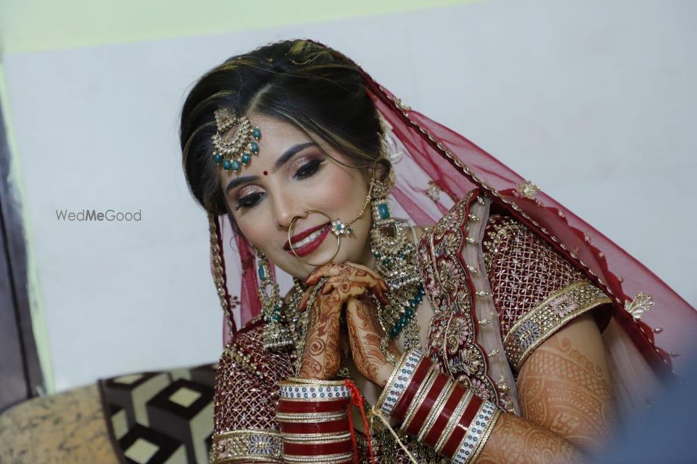 Photo From Bride Pooja - By Manisha Batra Makeovers