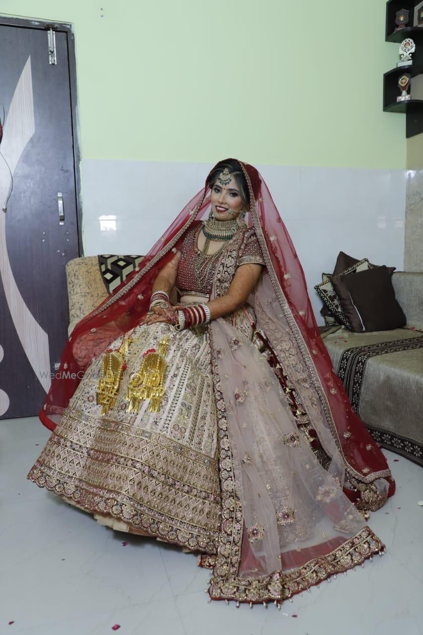 Photo From Bride Pooja - By Manisha Batra Makeovers