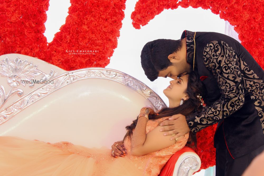 Photo From Couple Shoot - By Ajey Chaudhari Photography