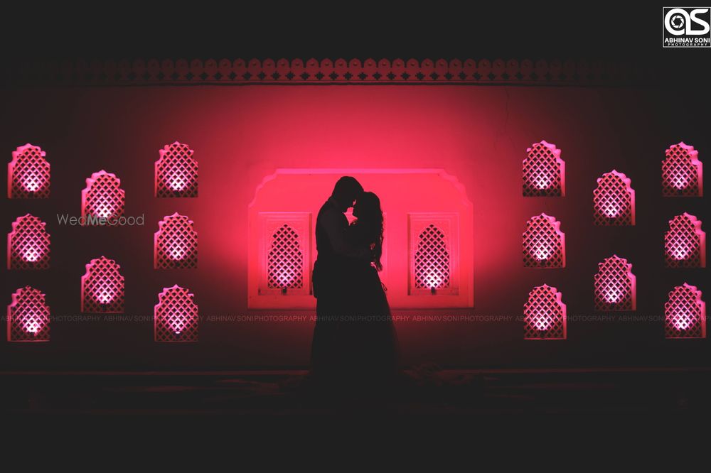 Photo From VIVEK x SWATI [Pre-Wedding Shoot] - By Abhinav Soni Photography