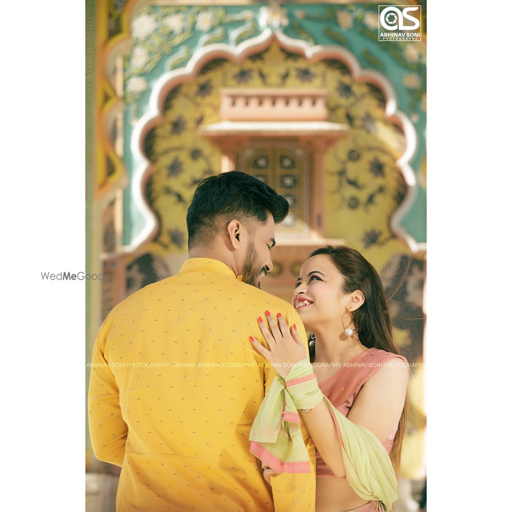 Photo From VIVEK x SWATI [Pre-Wedding Shoot] - By Abhinav Soni Photography