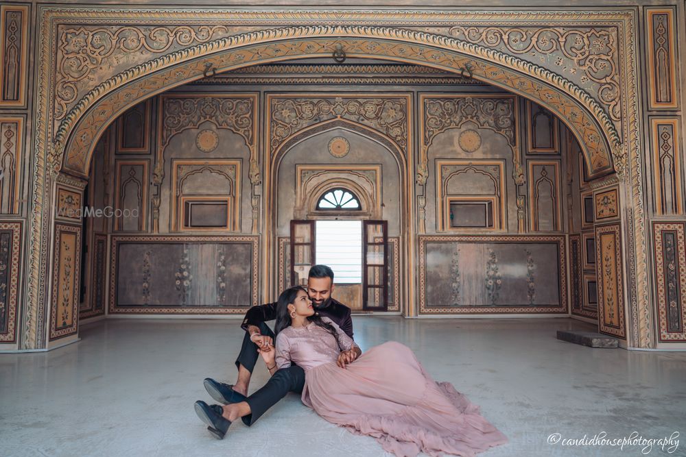 Photo From Pre Wedding of Paresh & Varsha - By The Candid House