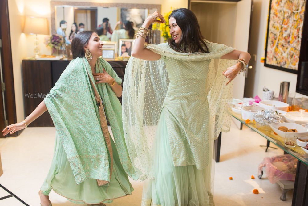 Photo From Ria's Mehndi at home :) - By Alma Wedding Photography