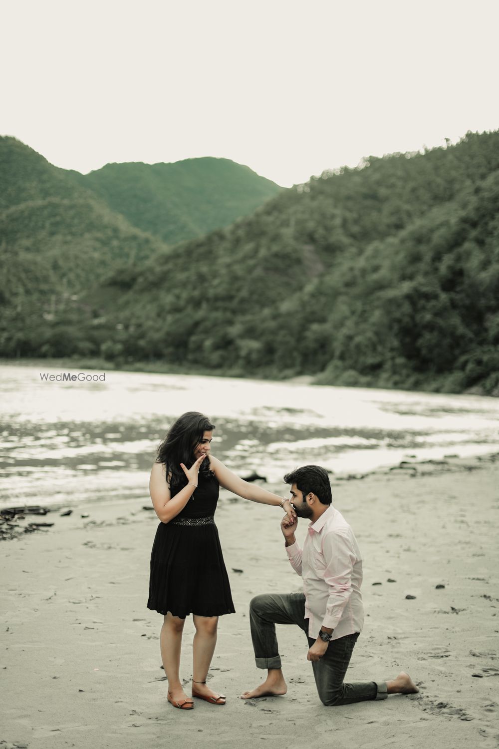 Photo From Pre-wedding - By Picturewale Photography