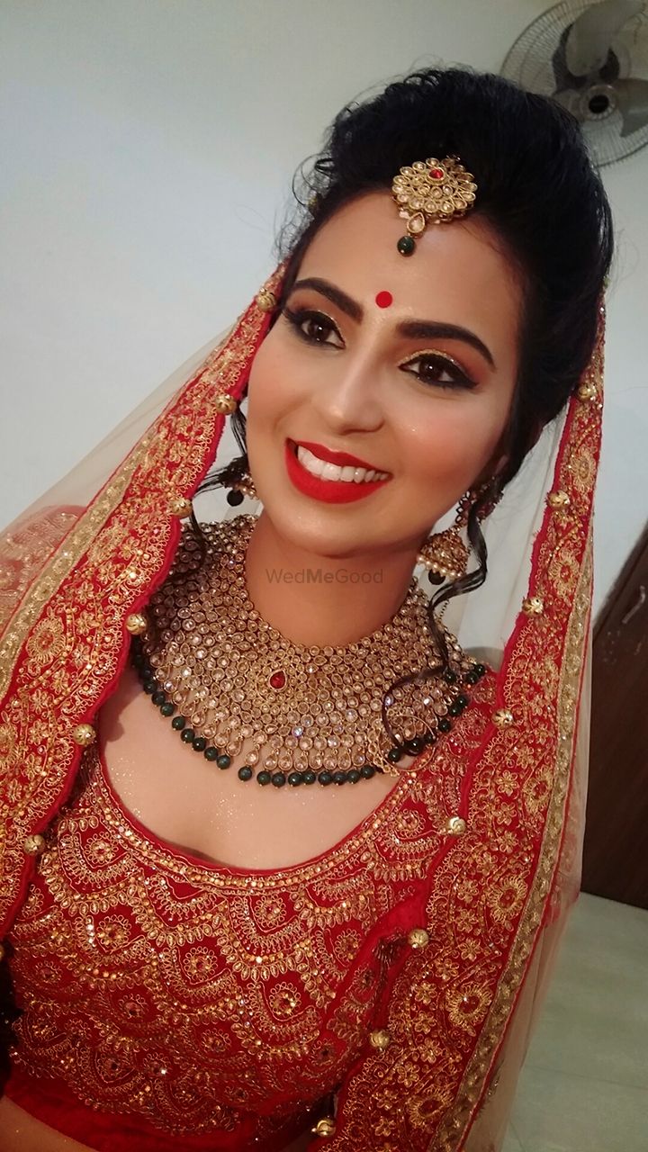 Photo From Bridal Airbrush makeup - By Makeovers by Anchal