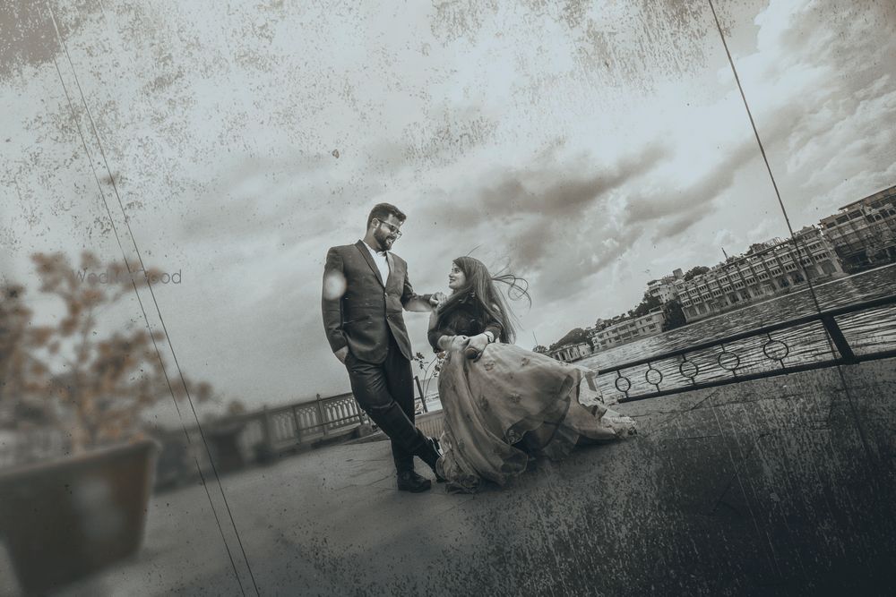 Photo From pre-wedding - By Jax Photographic