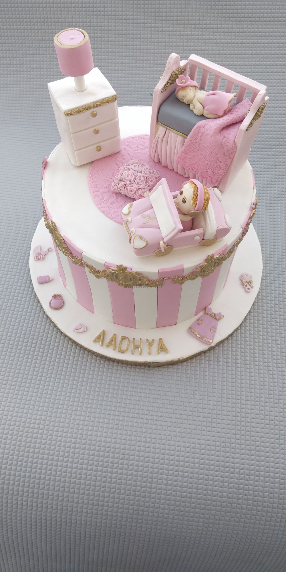 Photo From First Birthday cakes - By Sweettooth