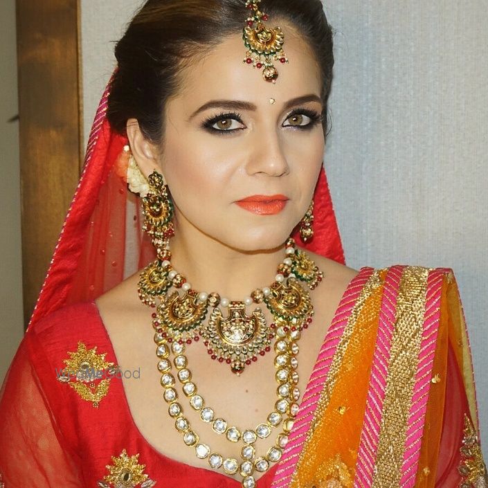 Photo From stunning bride sanya - By Makeup By Sunaina