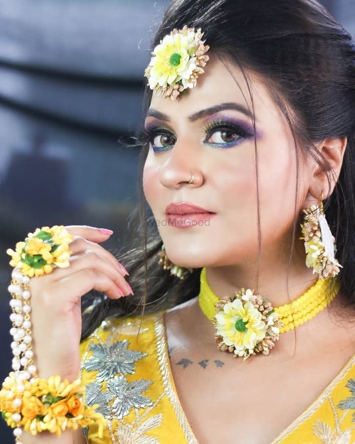 Photo From Colourful Mehndi makeup - By Makeup Shakeup by Shweta