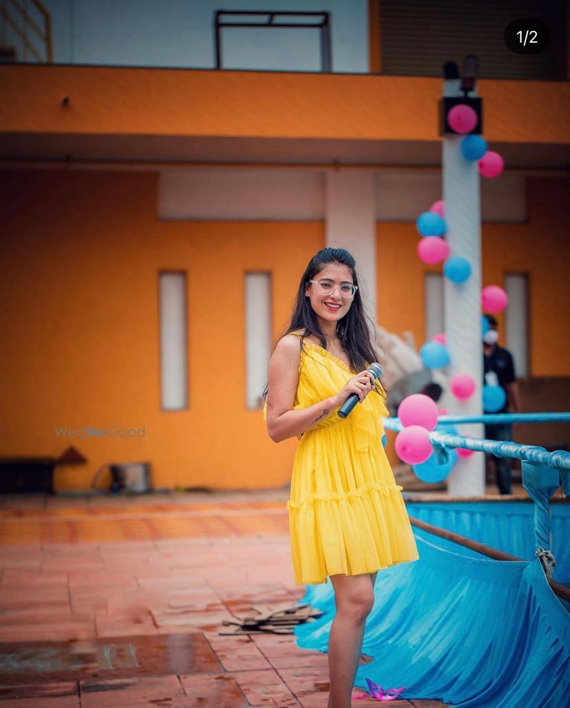 Photo From Pool party - By Anchor Shivani Singh