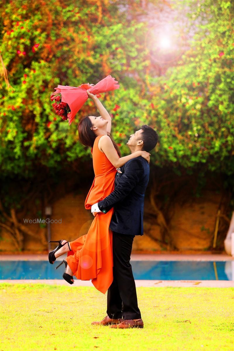 Photo From Pre Wedding Photoshoot @ Sanik Farms.  Deepika and Prateek - By Vivekk Vikas Photography 