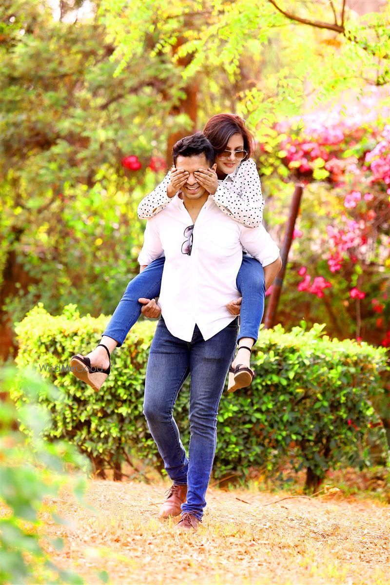 Photo From Pre Wedding Photoshoot @ Sanik Farms.  Deepika and Prateek - By Vivekk Vikas Photography 