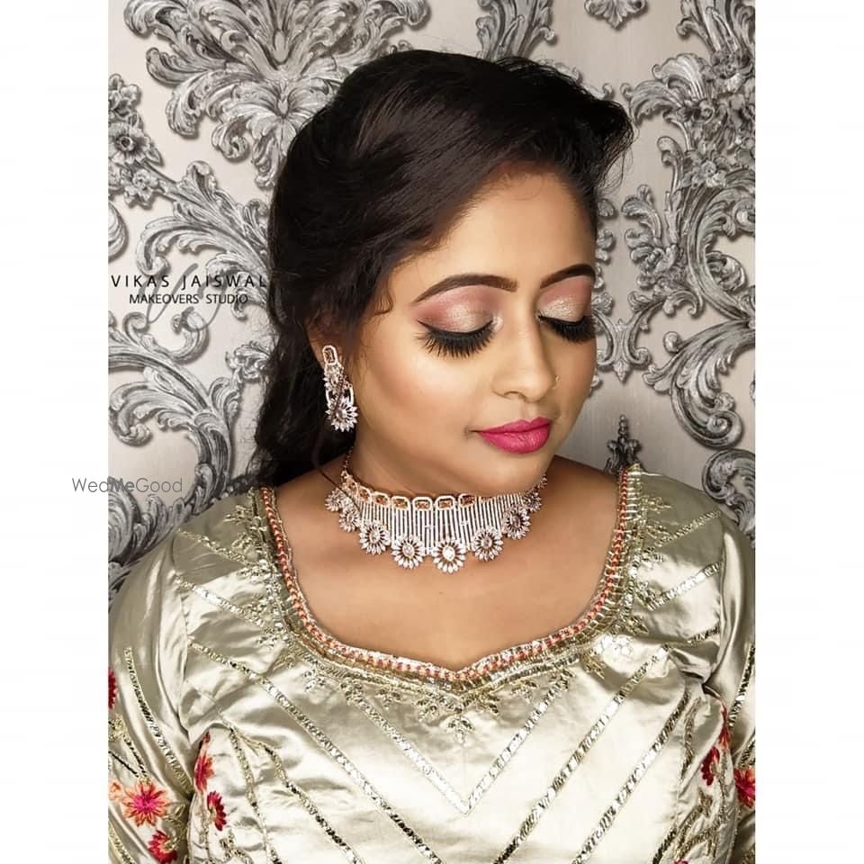 Photo From Engagement Makeup look - By Vikas Makeovers